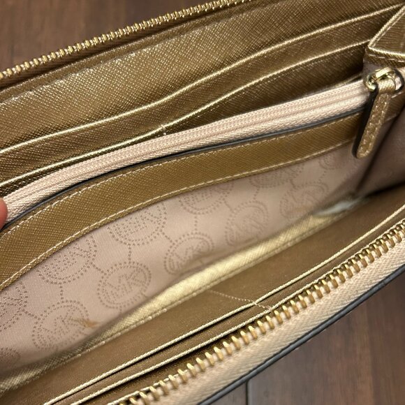 Michael Kors Zip Around Gold Leather Full Size Wallet - Picture 12 of 16